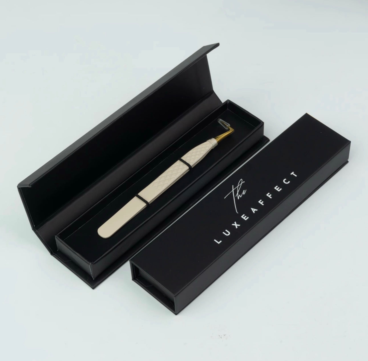 LUXE 90 DEGREE TWEEZER